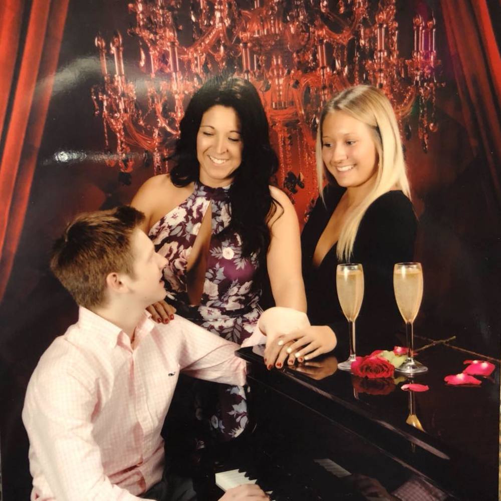 Meet your Posher, Janitta